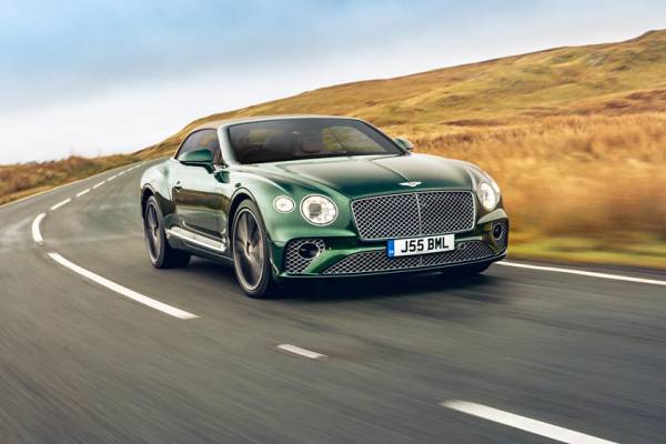 Компания Bentley хочет стать более экологически сознательной: клиентам предлагается салон с твидовой отделкой