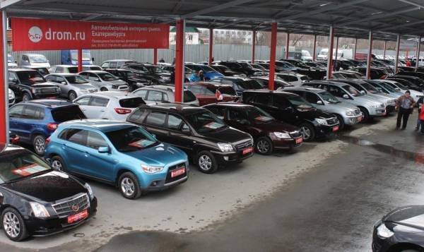 На 3,3 % больше, чем в прошлом году: названа средняя цена авто с пробегом в России в январе 2021 года