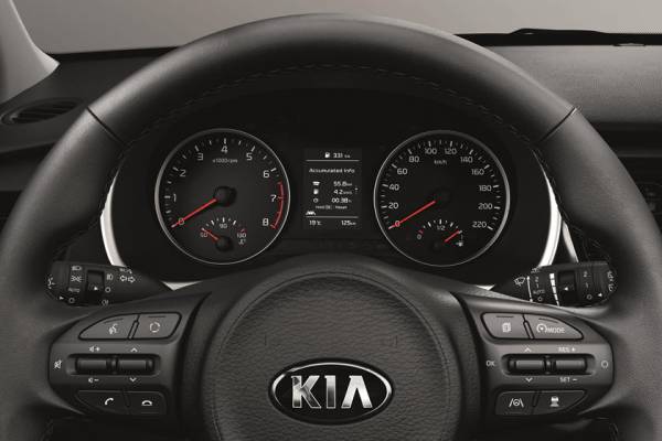 Широкоэкранный восьмидюймовый экран: Kia Rio 2021 года - новый стиль и новая гибридная технология