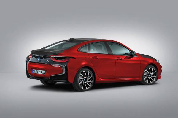 BMW i3 превращается в полностью электрический седан: авто представил художник по рендерингу Клебер Сильва