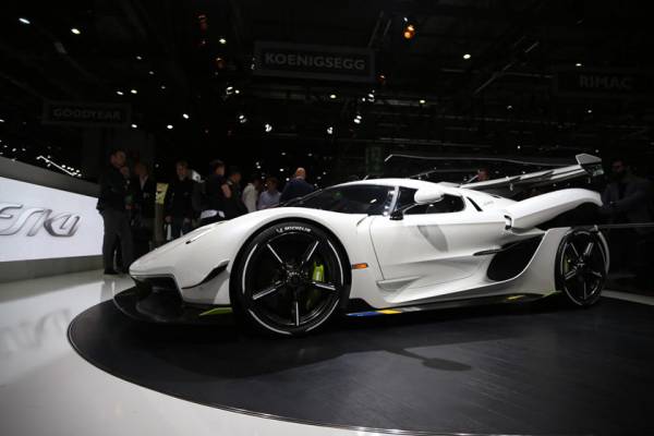 Международный автосалон в Женеве хотят перенести на 2022 год: величайшее автомобильное шоу в мире терпит убытки