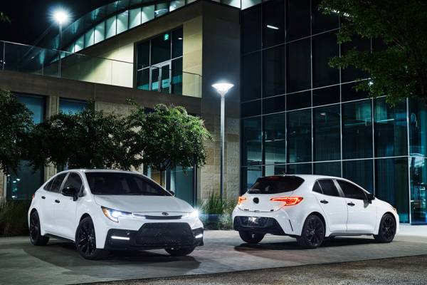 Toyota C-HR и Avalon 2021 года получат спецверсии Nightshade: у них будет больше черного цвета