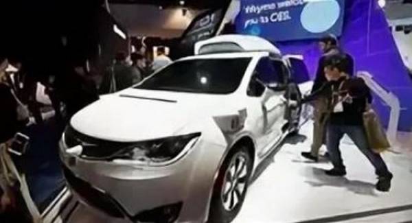 Volvo и Waymo в рамках стратегического партнерства объединились для создания беспилотных такси