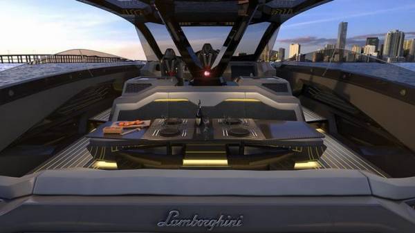 Компания Lamborghini сделала яхту стоимостью 3,4 млн $. Неудивительно, что она выглядит как роскошный суперкар