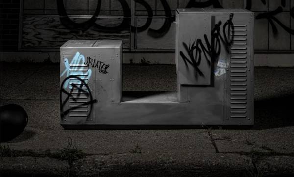 Размывая грань между мотоциклом и уличной мебелью: концепция байка с граффити