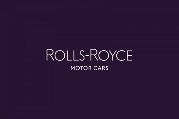 Идти в ногу со временем: Rolls-Royce представляет новый стиль бренда