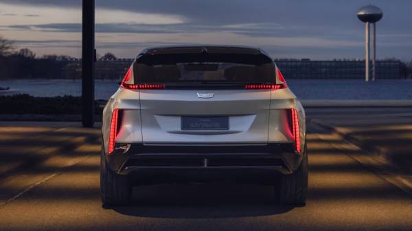 Гонка электромобилей началась: Cadillac представил первый в своей истории аппарат с электродвигателем
