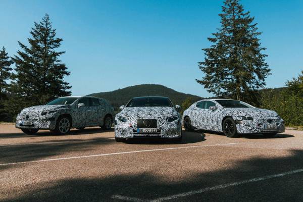 Продолжить борьбу с конкурентами: Mercedes планирует выпустить три совершенно новых электромобиля