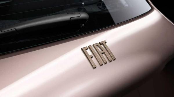Специальные диски с алмазной огранкой: новый Fiat 500 теперь доступен с более чем 80 аксессуарами от Mopar