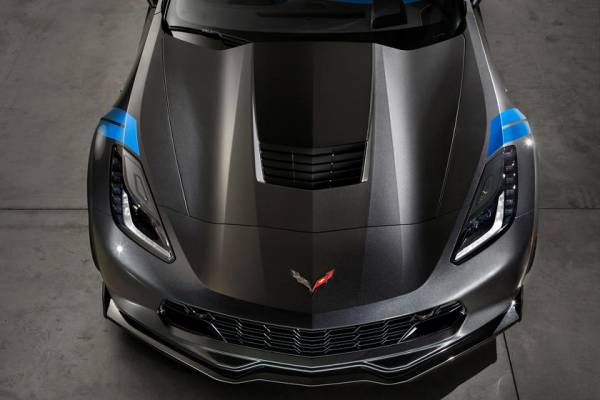 Будет оснащен продвинутой системой полного привода: вероятно, вместо C8 Corvette Grand Sport выпустят гибрид E-Ray