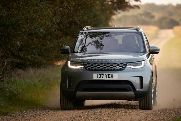 Еще более роскошный и практичный: Land Rover показал обновленный Discovery 2021. Теперь это будет семейный внедорожник