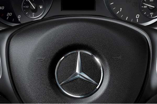 Новые функции помощи водителю: Mercedes-Benz представляет обновленный Metris 2021 года