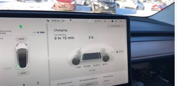Электромобиль Tesla отказался заряжаться на морозе: житель Канады поделился опытом эксплуатации в холодную пору