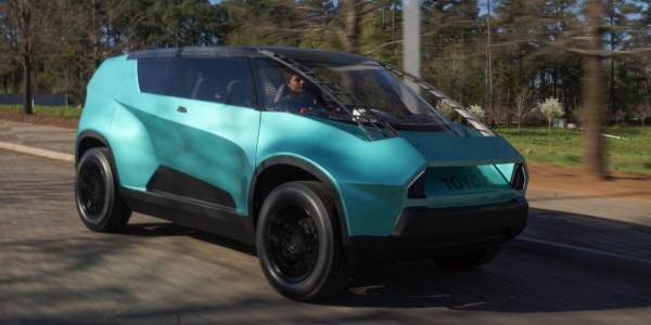 500 км на одном заряде и 10 минут на полную зарядку: в 2021 году Toyota представит электромобиль с твердотельным аккумулятором