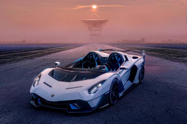 Не заканчиваются ли у Lamborghini идеи: Hardtop SC20 - превью следующего Lamborghini Aventador