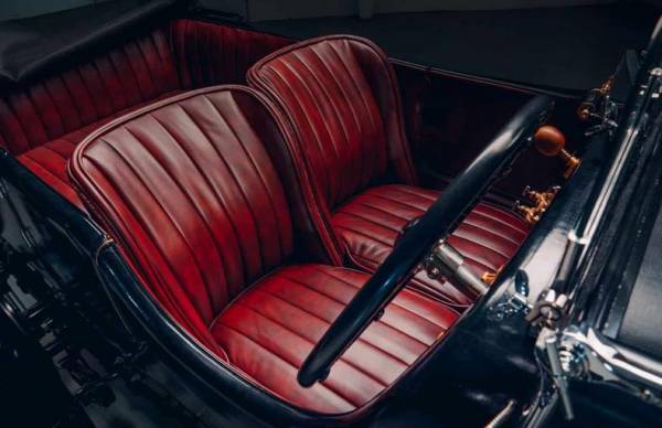 Bentley представила прототип Car Zero лимитированным выпуском в 12 автомобилей
