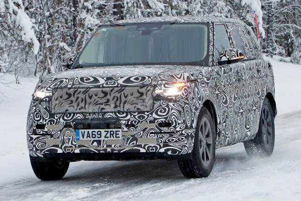 Новое пятое поколение: Land Rover начал тестировать люксовый внедорожник Range Rover