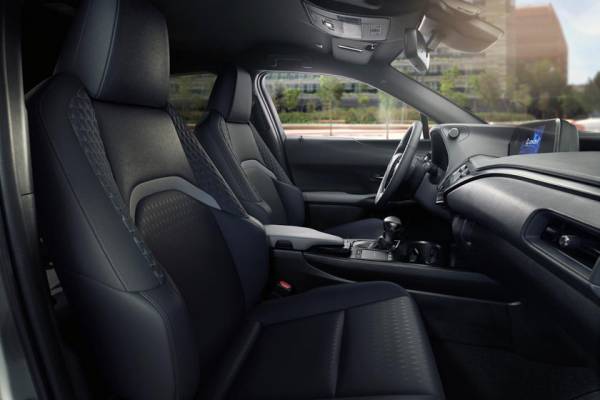Новый вариант называется UX Premium Sport Edition: Lexus UX Hybrid 2021 получит специальную спортивную серию