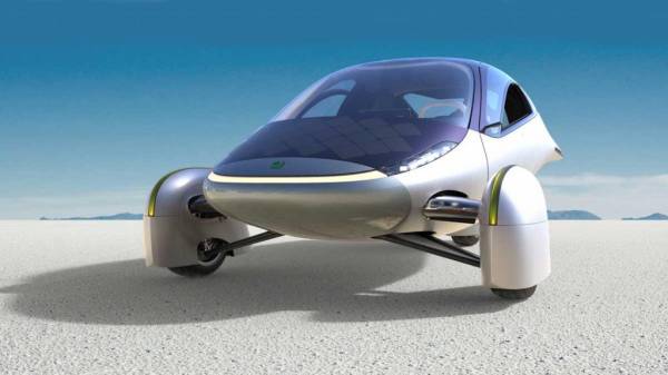 Новый электромобиль работает только за счет солнечной энергии: Aptera Motors произвел фурор, выпустив 3-колесное авто, преодолевающее рекордные 1600 км на одном заряде