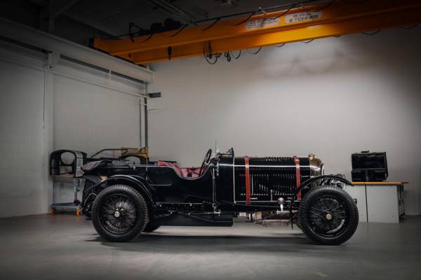 Выглядит совершенно великолепно: Bentley представила первую за 90 лет копию своего «суперкара» из 1920-х