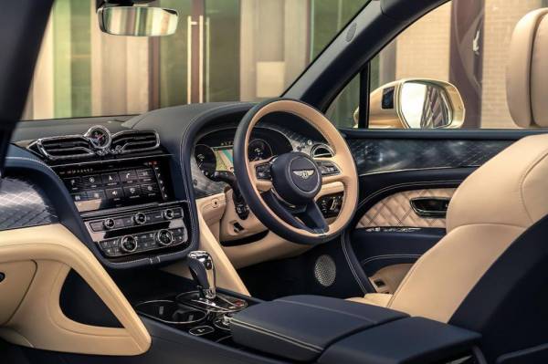 Дебют 2021 года: кроссовер Bentayga стал первым гибридом фирмы Bentley