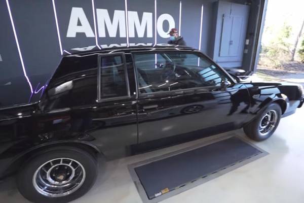 Компания Ammo Detailers реставрировала Buick Grand National, заброшенный в сарае на 34 года