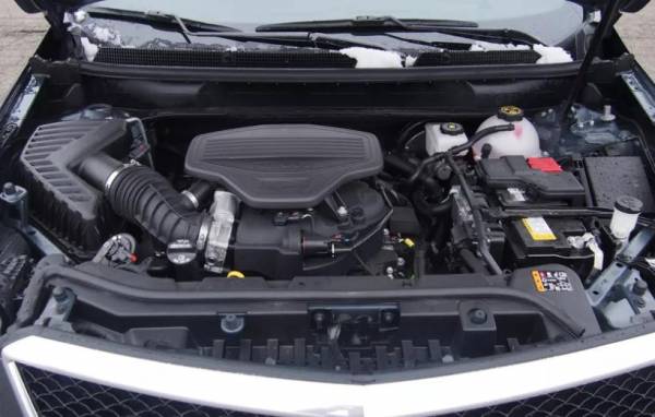 Cadillac XT5 2021 года: роскошный внедорожник с элитным интерьером и 4-цилиндровым двигателем с турбонаддувом