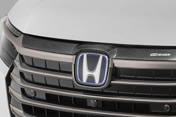 Минивэнам не обязательно быть скучными: японский тюнер Mugen придал Honda Odyssey спортивный облик