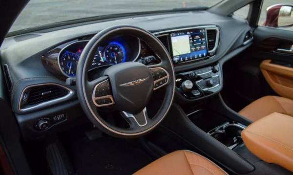 Обзор Chrysler Pacifica 2021 года: обновленный минивэн, который достигнет совершенства только в новом году