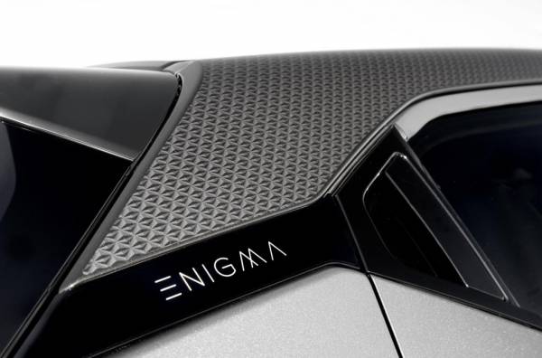 Компактный кроссовер Nissan Juke обзавелся новым исполнением под названием Enigma. От других версий оно отличается самым передовым оснащением электроникой