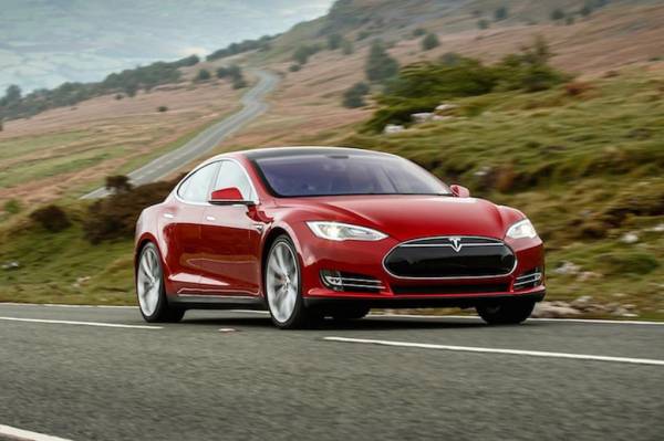 Электромобили станут более доступны для россиян: Маск допустил открытие заводов Tesla в РФ