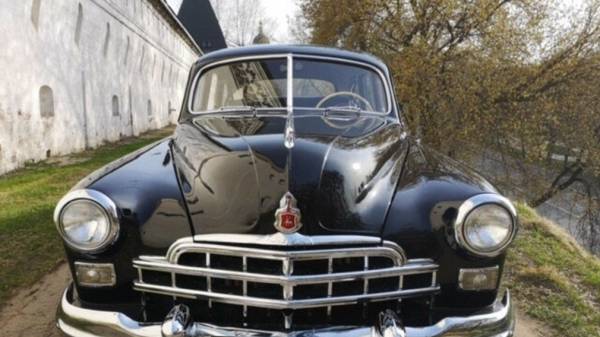 Советский седан ЗИМ 1956 года выпуска, созданный для высших чиновников, продают за 7,9 млн рублей