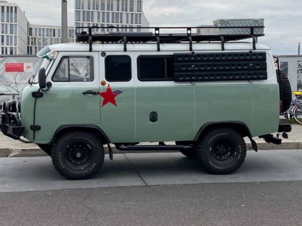 Российская «Буханка»: в Германии продают автомобиль УАЗ-452 за 3 600 000 рублей