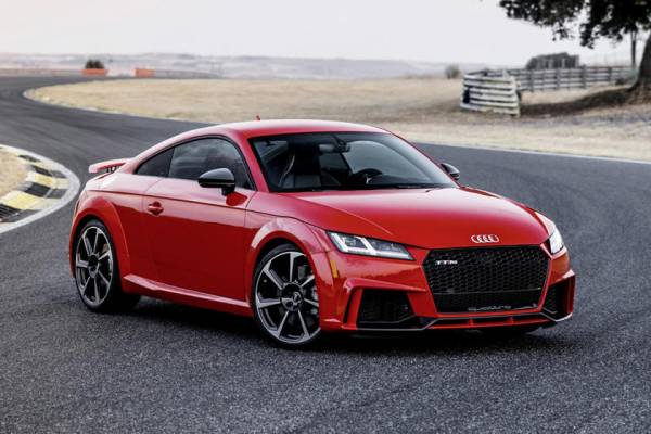 Быстрее и лучше, чем у Tesla: Audi примет серьезные решения относительно своих самых крутых моделей