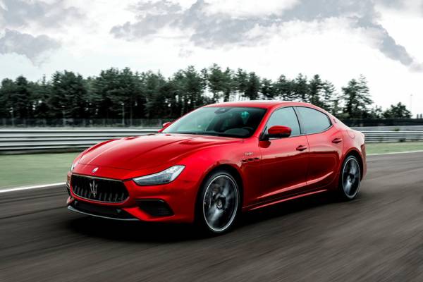 Новое решение для навигации: Maserati будет использовать в суперкаре MC20 технологии гоночных болидов