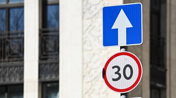 Столичная ГИБДД поддержала введение ограничения скорости до 30 км/час на некоторых улицах города