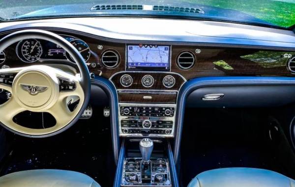 Реквием для тяжеловеса: прощаемся с Bentley Mulsanne и его 6,75-литровым двигателем V8