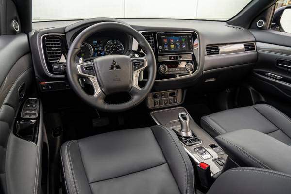 Впервые в мире электрокары выведут на ралли: гибридный Mitsubishi Outlander превратили в ралли-кар