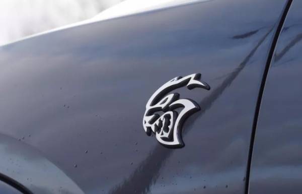 Dodge Durango SRT Hellcat 2021 года: высокопроизводительный монстр с мощностью 710 лошадиных сил