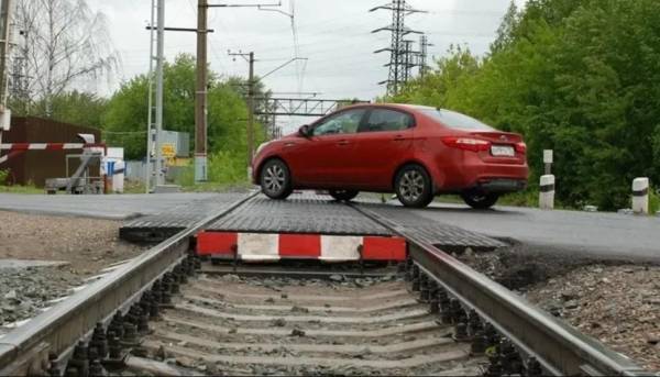 В России штраф за нарушение ПДД на железнодорожном переезде вырос в 5 раз