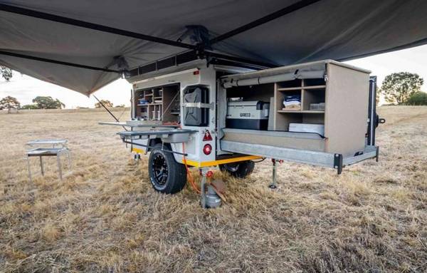 Южноафриканский приключенческий кемпер Mobi X с туалетом, душем и кухней: он может вместить до шести человек