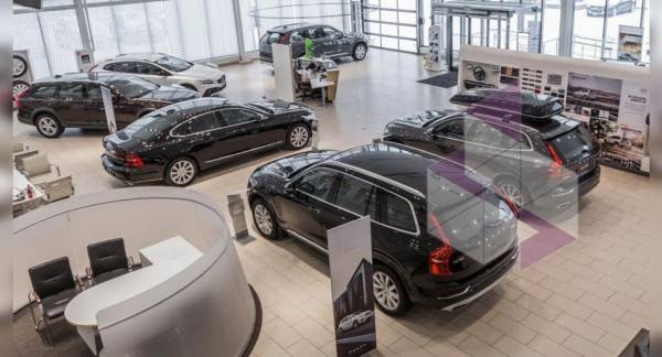 Эксперты предупреждают: продажи новых авто в России, скорее всего, упадут на 10–15%