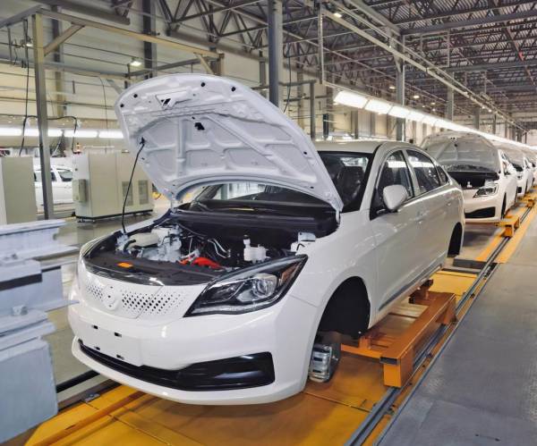 Минприроды Российской Федерации: отныне ведомство будут обслуживать электромобили модели Evolute i-Pro липецкого производства