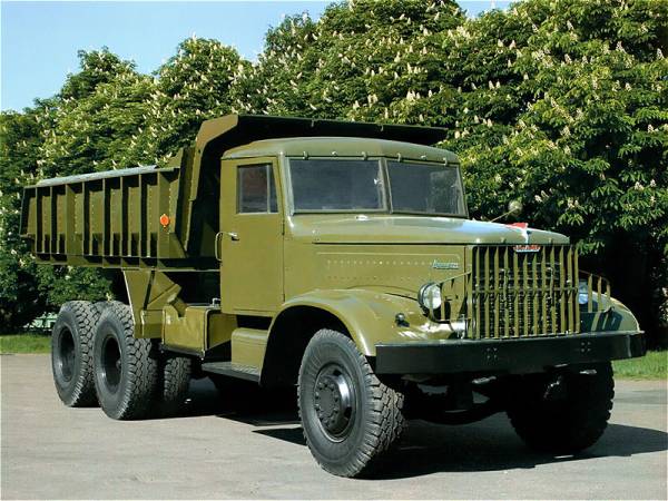 В Германии продают автомобиль КрАЗ-256Б. За советский раритетный грузовик с новыми шинами просят 6000 евро