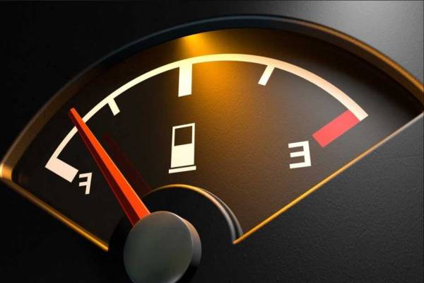 Выбор сети АЗС, сила трения, вес авто: как экономить на бензине - главные правила