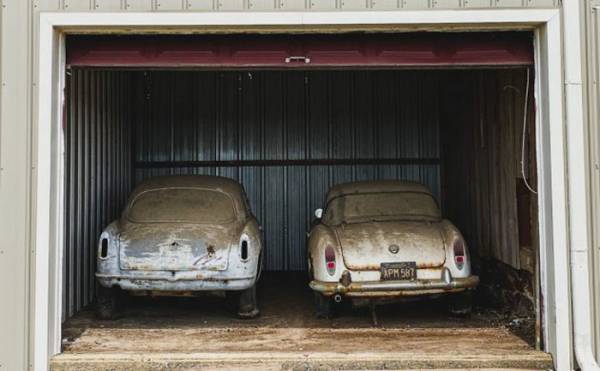 Хозяин построил вокруг Alfa Romeo сарай и некоторые авто простояли там 40 лет