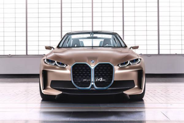 Сложная система управления: BMW хочет заменить руль джойстиками