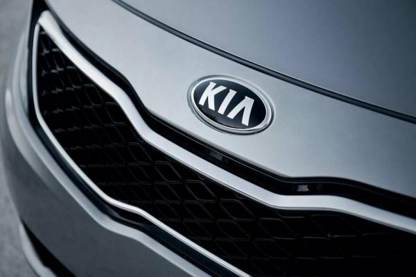 Товарный знак был слишком прост: компания Kia перезапускает бренд с новым логотипом