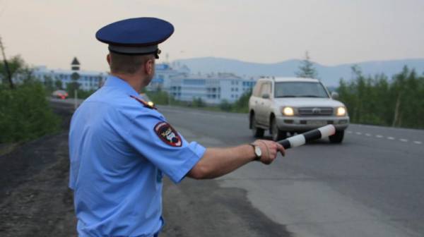 Инспекторы на гражданском автомобиле станут снимать нарушения на камеру. ГИБДД начала проводить скрытые проверки водителей на дорогах