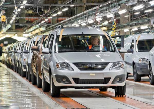 Недостаток комплектующих изделий: по этой причине концерн "АвтоВАЗ" на несколько дней останавливает производство автомобилей